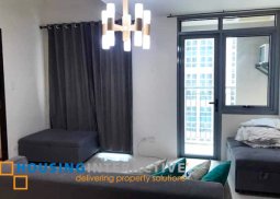 for rent -2br unit in park west