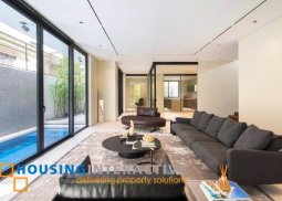 brand new 2-storey, 7-bedroom house with pool for sale in valle verde