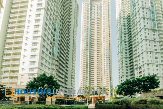 3br condo unit for rent in two serendra bgc