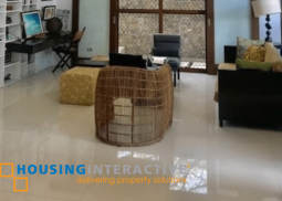 grand 3-storey, 6-bedroom house for sale in wedgewoods