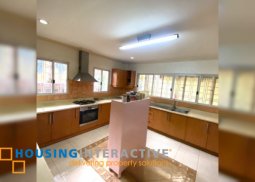 classy 2-storey, 5-bedroom house for rent in valle verde