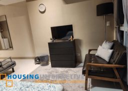 for rent -1br unit in uptown parksuites