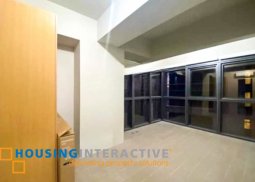 2br condo for lease in uptown ritz residences