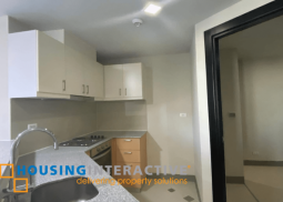 2br condo for lease in uptown parksuites