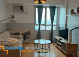 for rent -1br at the grove by rockwell