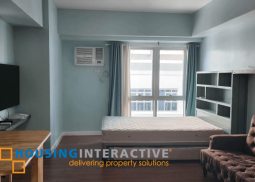 for sale -studio corner unit in two maridien