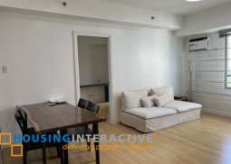 for sale 3br in the grove by rockwell