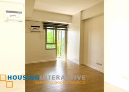 for sale 3br in the grove by rockwell