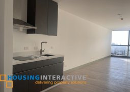 for rent -studio in century spire