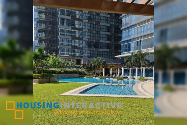 a luxurious 3 bedroom: semi-furnished and smart-home equipped