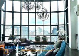 2-storey penthouse for sale in arya residences