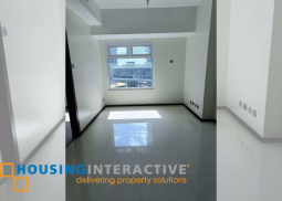 1br condo for sale in the trion tower