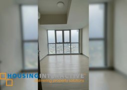 for rent 3br - uptown parksuites