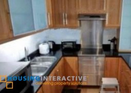 grand 2-storey, 6-bedroom house with pool for sale in multinational village