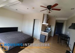 studio unit with balcony for rent in knightsbridge