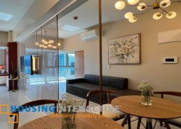 1br w/balcony for rent in uptown parksuites tower 2