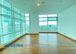 3br unit for sale in two roxas triangle