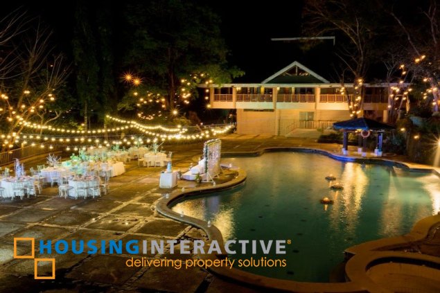 3-storey vacation home in lemery, batangas