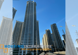 a fancy 2br unit in proscenium at rockwell