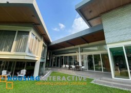 house for lease - urdaneta village, makati