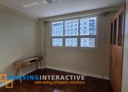 a 3br unit for sale in one serendra low rise