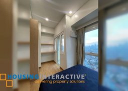 a 1br unit with balcony for rent in madison park west