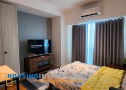 a 1br unit with balcony for lease in acqua private residences