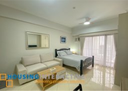 newly-renovated, fully-furnished studio for long-term lease