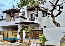 for sale: 3-storey house and lot in paranaque