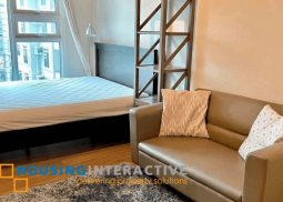 a studio unit for rent in kroma tower