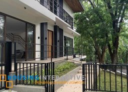 house for sale - town and country estates