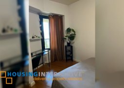 22nd floor unit in one rockwell east tower