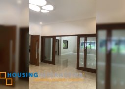 2 storey 4br house for rent in urdaneta village