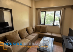 1br unit with balcony for rent in forbeswood heights taguig