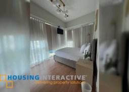 mid level unit in madison park west