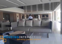 2 bedrooms unit for sale at  field residences