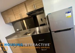 one bedroom unit w/ balcony for sale in the rise, makati