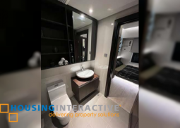 for sale 1br condo unit - the trion towers