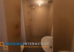 high rise unit with unobstructed view of makati skyline