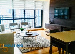 3 bedrooms with balcony