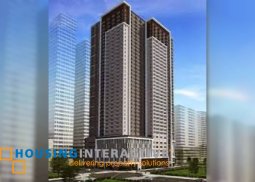 18th floor unit 2 bedrooms with parking slot