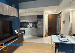 a newly renovated 1br unit for rent in viceroy residences