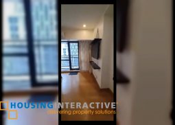 fully furnished 1br unit with balcony for lease in the milano residences