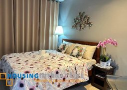 fully furnished studio unit with balcony for lease at the gramercy residences