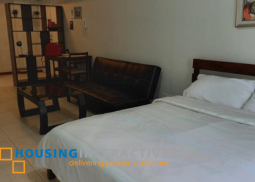 fully furnished studio unit for lease at the columns legazpi