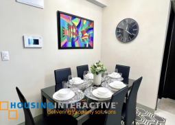 fully furnished 2br unit in uptown parksuites