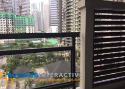 unfurnished 3br unit with balcony for lease at flair towers