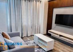 for rent 1br corner unit in greenbelt parkplace