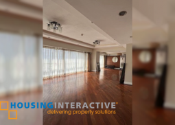 4br unit for sale in fraser place