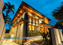 house and lot for sale at capitol homes, quezon city